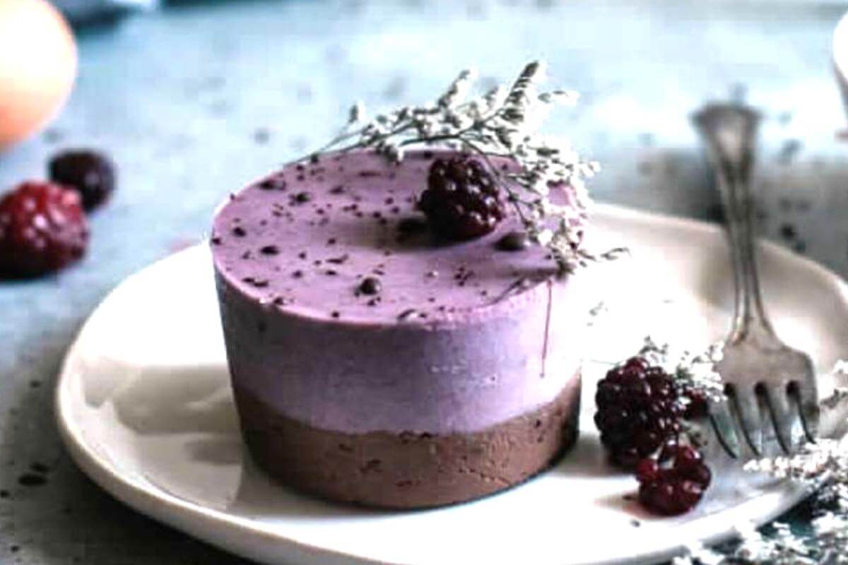 Brownie Bottomed Blackberry Mousse Cakes 1