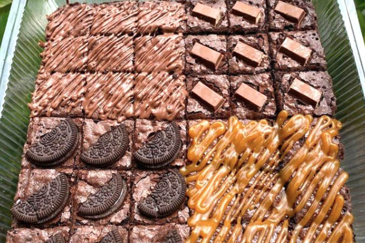 Best Brownies To Order Online 2023 Chocolate Brownie Delivery Near Me