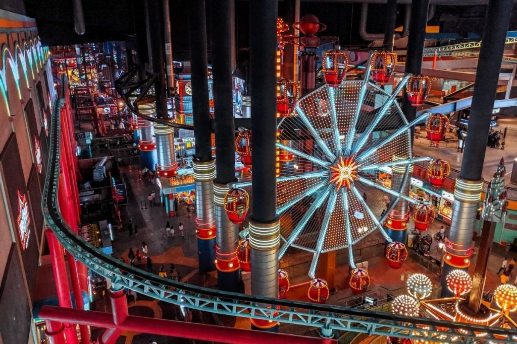 Skytropolis Indoor Theme Park