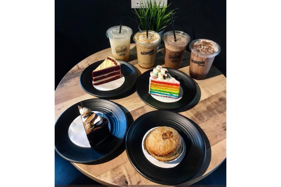 Top 16 Best Cafes in Puncak Alam 2023 Relaxing Cafe
