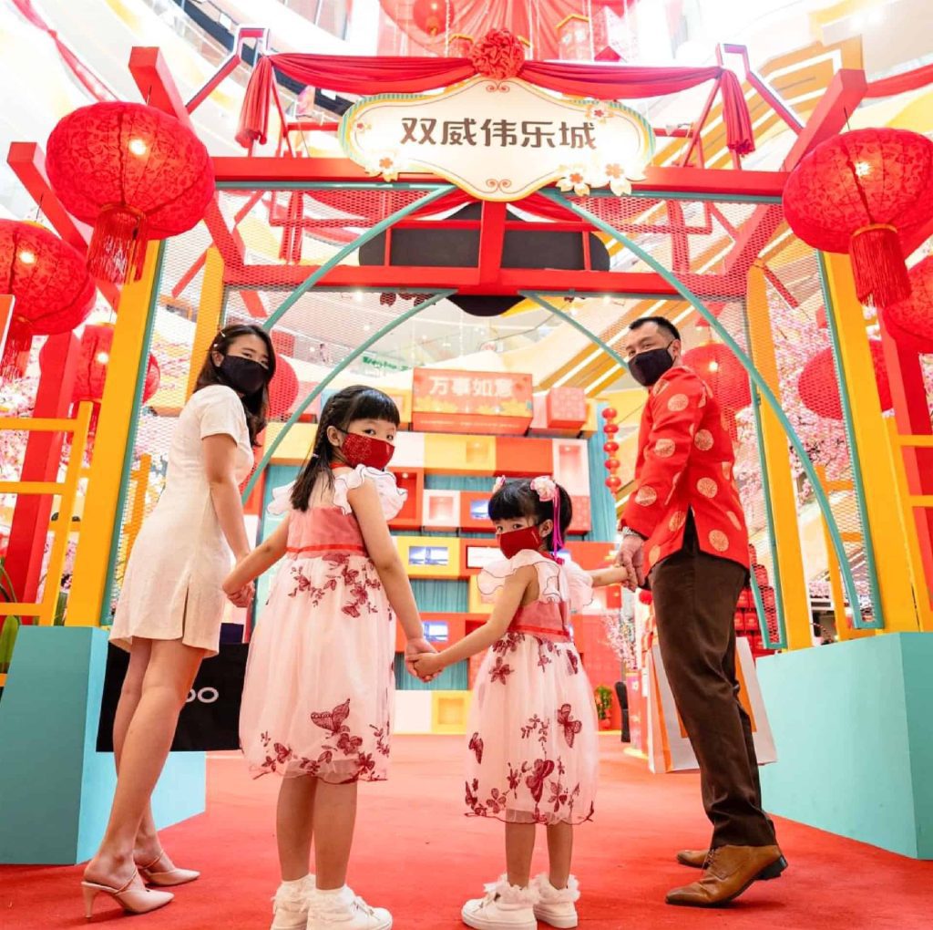 Take-Instagramable-Pictures-With-The-Chinese-New-Year-Mall-Decorations-