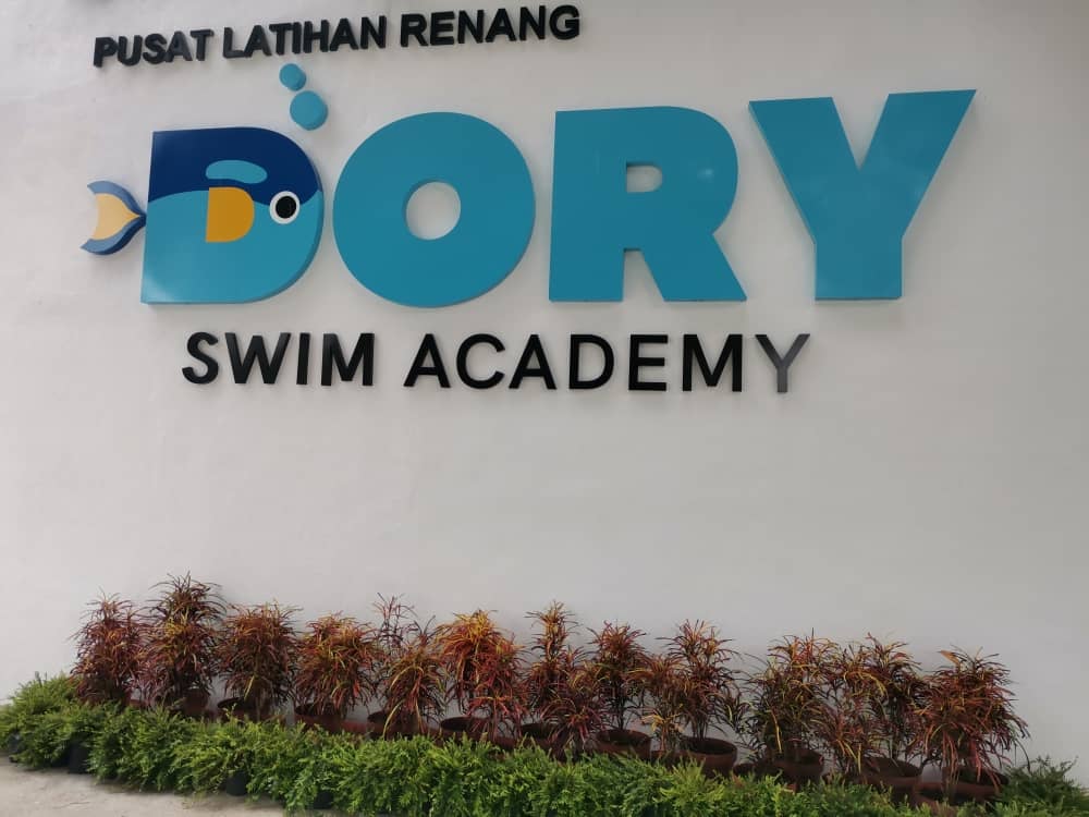 Dory-swimming-Training-Center