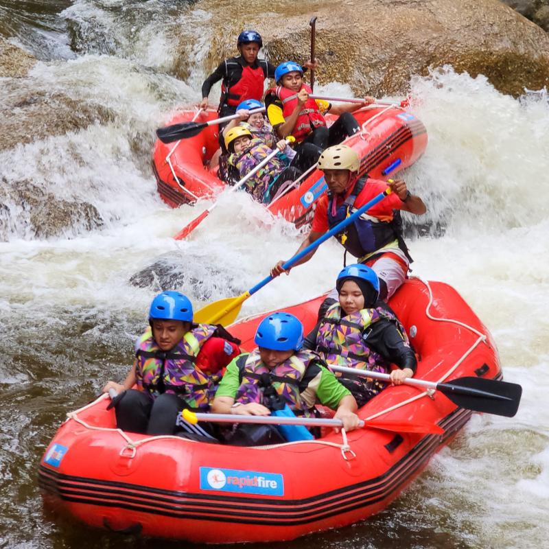 Sungai-Sedim-Water-Rafting-by-Rapid-Fire-Adventure-
